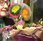 Zing, vecht, huil, bid, lach, werk en bewonder!