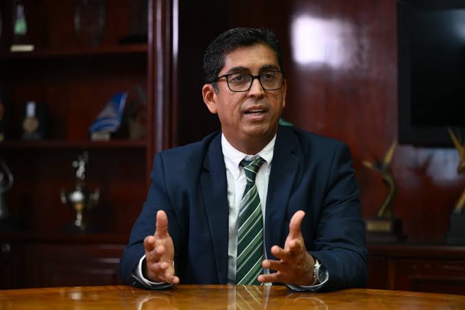 Rector de la UNACHI gestiona fondos ante la Asamblea para pagar salarios adeudados a más de 2 mil funcionarios