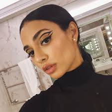 16.7k Likes, 143 Comments