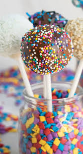 You can mix and match cake and icing flavors as well as the chocolate coatings. How To Make Cake Pops And Cake Balls Cakewhiz