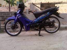 Coba deh cara modifikasi vega r gaya simpel, road race thailook trail yang simpel, sederhana tapi keren banget dengan biaya murah bersama motormobil.org. Gambar Modifikasi Motor Yamaha Vega R Populer Gaulotomotif
