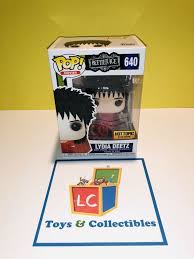 Lydia deetz is a character from the 80s flick beetlejuice. 640 Hot Topic Exclusive Lydia Deetz Red Dress Beetlejuice Funko Pop Spielzeug Film Tv Videospiele Gredevel Fr