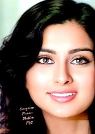 Beautiful face photo and happy mood discussion