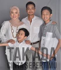 Dalam detak nadiku kau selalu ada cintamu selalu dalam mimpiku setia di hatiku sungguh ini cinta. Dari Hati Miss Mulan Tak Ada Cinta Sepertimu Episod 13 Hingga 15