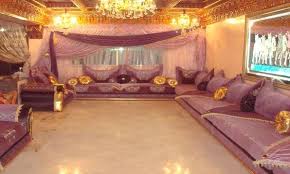 Salon Marocain Traditionnel Mauve Et Touche De Dore De Hasnae Com Salons Relaxation Meditation Home Decor