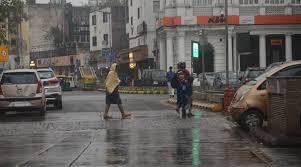 Last updated today at 21:05. Delhi Weather Today Residents Wake Up To Rain Hailstorm Likely Later In The Day