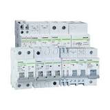 What is the difference between an AC circuit breaker and a DC ...
