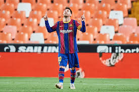 The stage was perfect, too, a packed bernabeu bearing witness. Lionel Messi To Sign New Two Year Deal With Barcelona Report Barca Blaugranes