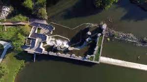 We are aware of about 3 hotels that will locate you a mere 6 miles away from stepping stone falls. Stepping Stone Falls Flint Mi Youtube