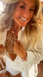 1979 activities for myself -Skateboarding, nighttime hide & seek, watching  Buck Rogers and the 25th century, roller skating, climbing trees, dancing (  naturally), catching turtles at the ditch and ...