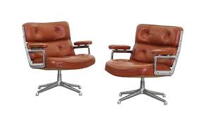 Frame, arms, and base are bright polished aluminum. Popular Eames Chair Styles