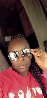 Inside the truck Vs outside 🚛💨🫶🏾