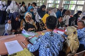 Das ist das neue ebay. Polemik Sistem Zonasi Penerimaan Murid Baru Ini Kata Federasi Guru Halaman All Kompas Com