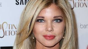 Gruselig? "Baywatch"-Star (53) wird optisch immer jünger!