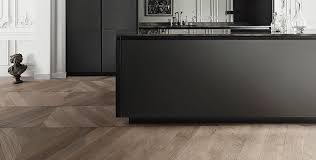 In a kitchen, you want to make sure that you purchase a very dense, durable hardwood, and stay away from softwood floors, which may be more prone to water damage and staining issues. Luxurious Flooring Solutions For Kitchens Siematic Uae
