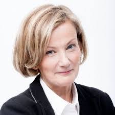 Colette Ball's Instagram, Twitter & Facebook