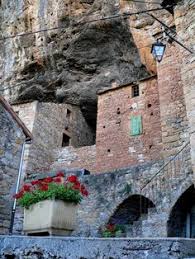 Photo Of France Village De Peyre Les Maisons Troglodytes Sous La Falaise Pictures Photo Rome