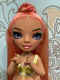 Отзывы о кукла Rainbow High Pacific Coast Simone Summers Оранжевая 578383