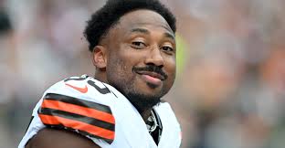 Cleveland Browns news: (8/30): Myles in Dallas? RB woes? MDP honored!