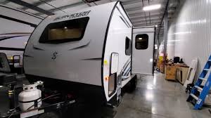 Brand new 2021 surveyor legend 296qlbe. Model Change 2021 Surveyor Legend 19rble Small Forestriver Rv Couchs Rv Nation A Rv Walk Through Youtube