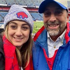 Carra Carra (@CarraMarieNina)