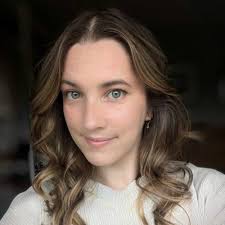 Abbie Evans's Instagram, Twitter & Facebook