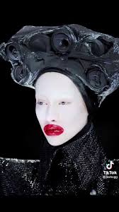 #leighbowery love via @jo.bbz 🌈💜