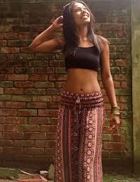 Check spelling or type a new query. How To Wear A Crop Top 20 Different Ways