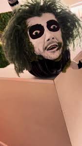 #beetlejuice #sandworm #halloween #schoollife #pumpkinseason #pumpkin  #horror #scary #fun #fyp #fl #green #black #white #halloweenlook  #horrortiktok #horrorart #project #airdryclay #clay #spooky