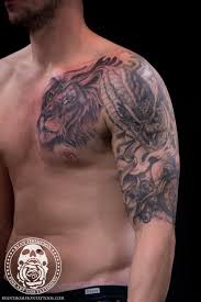 Nice celtic half sleeves tattoo design. Rich S Owl And Lion Half Sleeve Ryan Thompson Fine Art And Tattooing