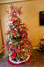 Black And White Christmas Tree Skirt Santa Themed Christmas Tree Red Black And White Christmas Tree Santa Suit Tree Skirt Cool Christmas Trees Christmas Tree Themes Christmas Tree And Santa