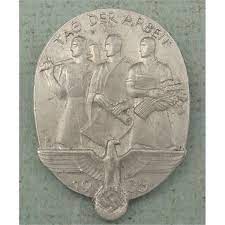 Weltweit ist der erste mai in vielen ländern ein offizieller feiertag. Original Nazi 1935 Tag Der Arbeit Medal Maker Marked