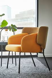 Weich Gepolstert Bingsta Sessel Mit Armlehnen Und Ruckenpolster Die Ton In Ton Gehalten Sind Sessel Ruckenpolster Ikea