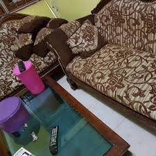 Model kursi kayu untuk ruang tamu bahkan tampilannya mengalahkan kursi sofa yang identik dengan tempat duduk modern. Satu Set Kursi Ruang Tamu Kayu Perabotan Rumah Di Carousell
