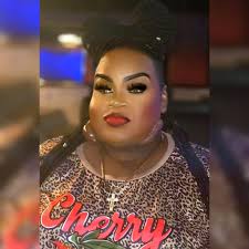 Trust meeee, the @canvasgirlbeauty Body Glaze will have you smelling GOOD  all day 😮‍💨✨ Are y'all excited? Because I am 🤩 Tomorrow is about to be  so much fun make sure you're