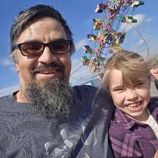 Do I need to calibrate the Stinger Gateway Applicator before use?