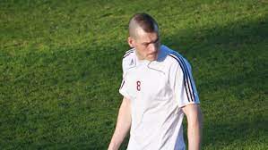 A demokrácia szerinte a mennyiség uralma a minőség felett, a fidesz pedig erre épít, a mennyiségnek politizál. Meghalt A Videoton Korabbi Futballistaja Jakab Peter Szmo Hu