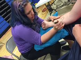 Henna tattoo designs may not, in fact, be tattoos. Denver Henna Tattoos Reserve An Artist For Your Party Event