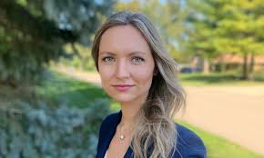 Olga Schmidt's Instagram, Twitter & Facebook