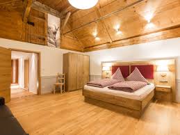 Haus labs, gaga's makeup line that launched back in late 2019, is all 60 percent off right now for amazon prime day. Ferienwohnung Hausnummer 60 Hirschegg Im Kleinwalsertal Firma Haus No 60 Frau Daniela Neumann