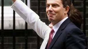 Mai 1953 in edinburgh, großbritannien) ist ein britischer politiker und seit 2015 prominenter „goj in moshe kantors „europäischem rat für toleranz und versöhnung. Grossbritannien Blair Lasst Die Muskeln Spielen Politik Faz