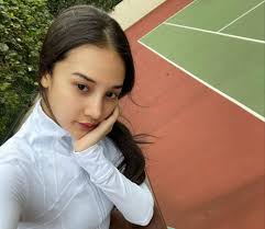 10 Potret Close Up Anya Geraldine yang Flawless Abis