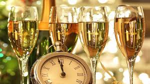 Cu speranţa că anul nou va fi mai bun decât bătrânul 2018, îţi trimit o mie de urări de bine însoţite de îmbrăţişări şi îţi urez un an nou fericit! Mesaje De Revelion 2021 UrÄƒri De Anul Nou Sms Cu FelicitÄƒri Ce Le TransmiteÈ›i Celor Dragi Cluj24 Ro