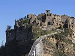 View of civita di bagnoregio, lazio, italy. Civita Di Bagnoregio Candidata Per L Italia A Entrare Nella Lista Dei Beni Unesco Corriere It
