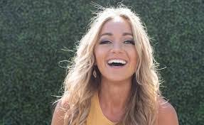 Angie Lee's Instagram, Twitter & Facebook