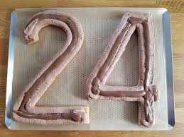 J Ai 24 Ans Mon Gateau D Anniversaire Un Number Cake Chocolat Et Cafe Cake Chocolat Gateau Anniversaire Anniversaire