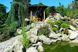 Eine gartengestaltung in hanglage erscheinen als richtige herausforderung für hobbygärtner und nicht nur. Gartengestaltung Bei Hanglage 16 Ideen Mit Bildern Fur Den Hanggarten