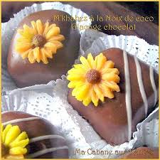 Mkhabez Noix De Coco Gateau Algerien Au Glacage Royal Chocolat Recette Royal Chocolat Gateau Noix De Coco Noix De Coco