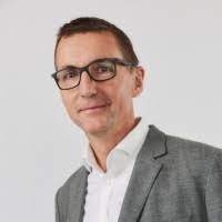 Steven Proctor's Instagram, Twitter & Facebook