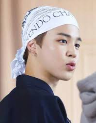 Some people need to realize that facebook is a social network, not a diary. 